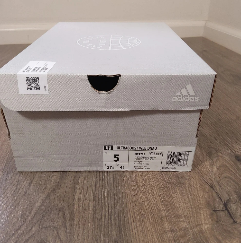 Adidas Ultraboost Web DNA J Youth Size 5 Pink/white/green With Box! - Picture 9 of 9